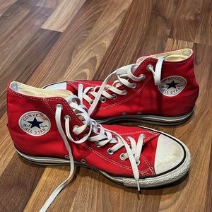 Red High-top Converse- men’s 9.5, women’s 11 in great condition!